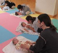 ベビーマッサージ