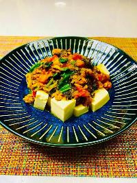 ほうれん草とひき肉のカレー豆腐