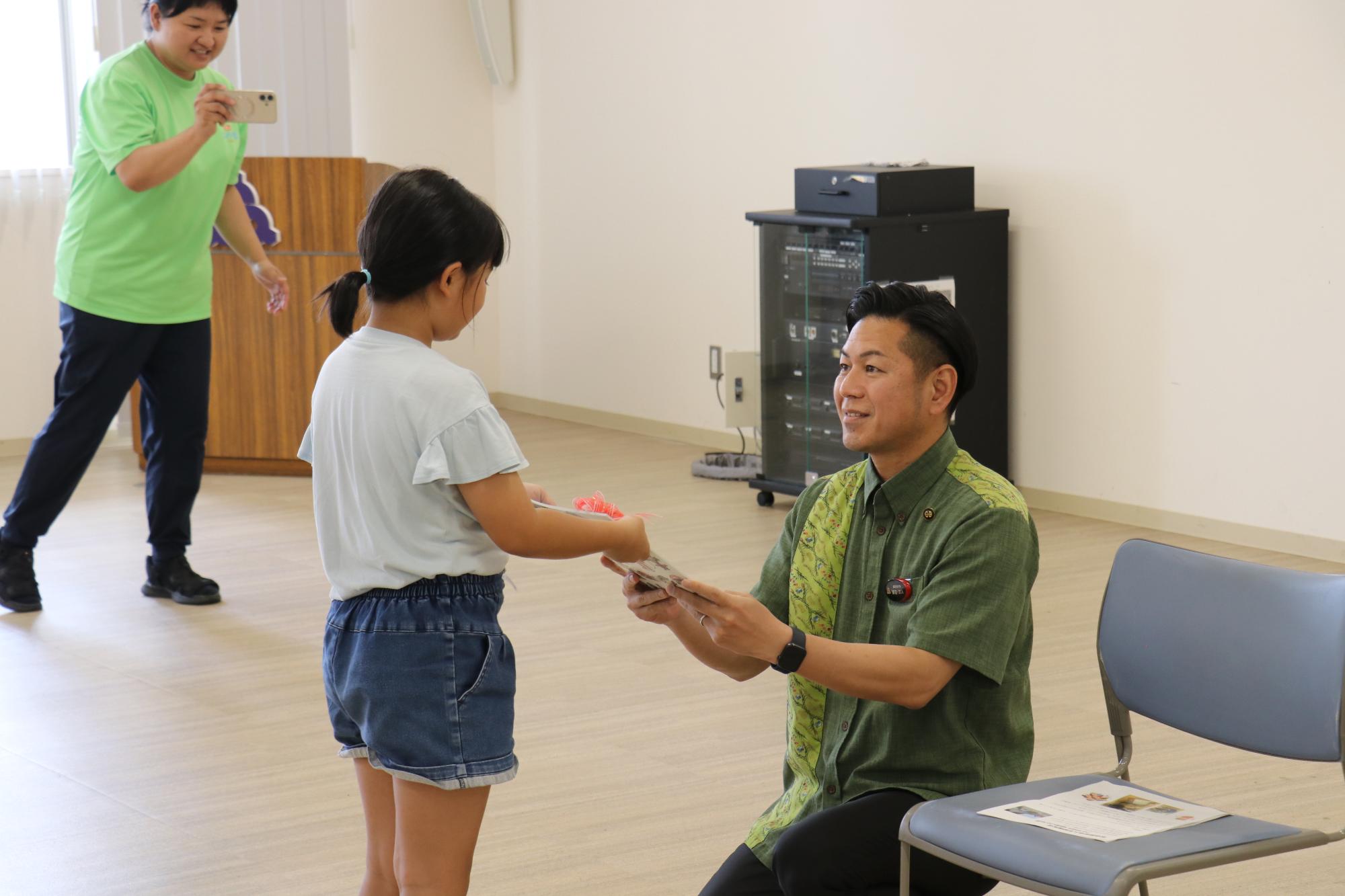 0817_ehon-3
